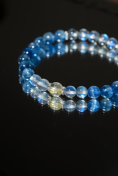 【曜藍金鋒．清醒掠奪】 Rosa.G 頂級鈦晶 x 強藍光拉長石 x 貓眼藍晶石能量手鍊9