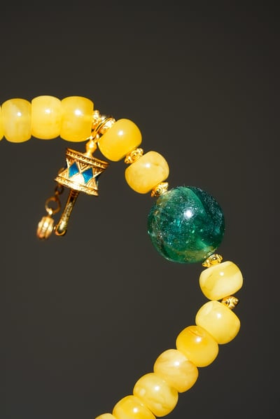 【法輪常轉．富貴安康】 Rosa.G 蜜蠟 x 綠祖母晶 x 純銀包金轉經輪設計手鍊5