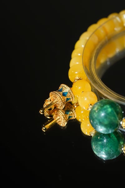 【法輪常轉．富貴安康】 Rosa.G 蜜蠟 x 綠祖母晶 x 純銀包金轉經輪設計手鍊3