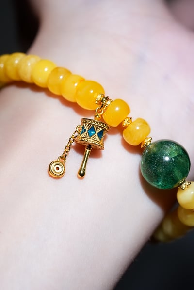 【法輪常轉．富貴安康】 Rosa.G 蜜蠟 x 綠祖母晶 x 純銀包金轉經輪設計手鍊6