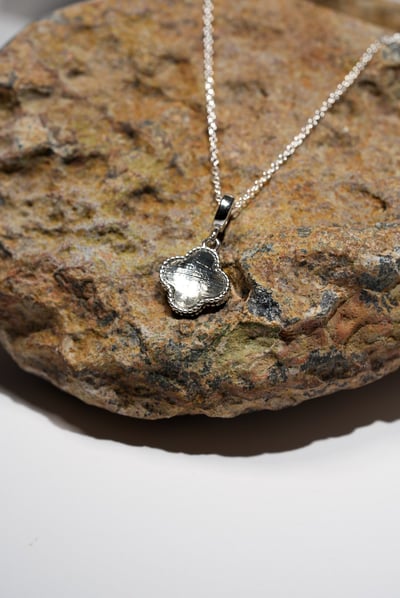 幸運草阿勒泰天鐵殞石項鍊4