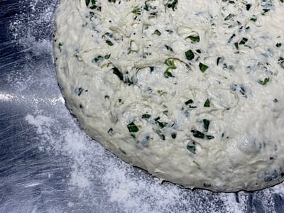 九層塔德式香腸-山麵包3