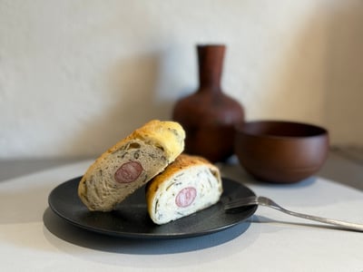 九層塔德式香腸-山麵包2