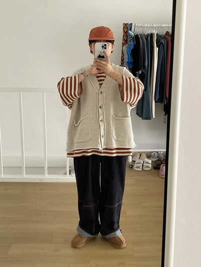 V領開釦背心 Y1026142