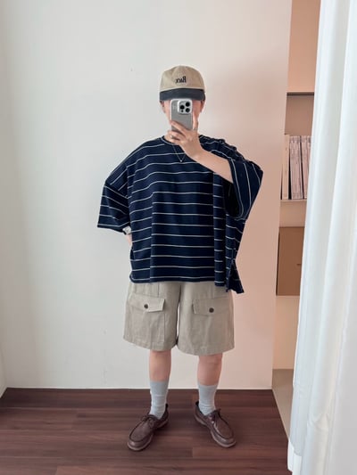 側拉鍊條紋上衣 260409042