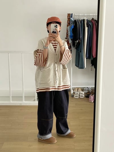 V領開釦背心 Y10261410