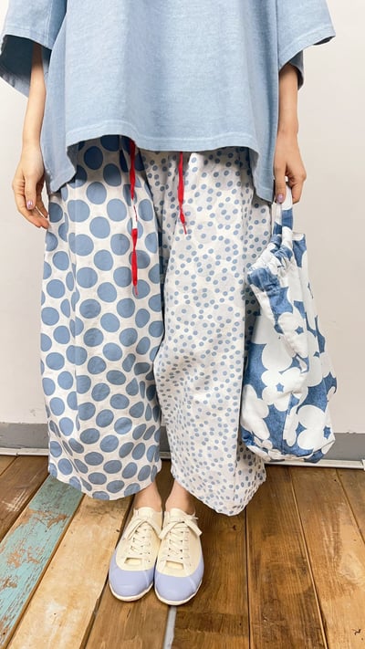 點點撞色褲 26306103