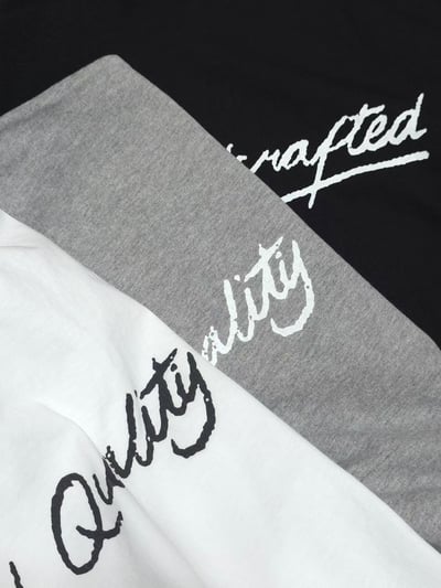 後字母上衣 260320055