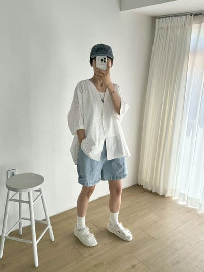 V領單釦鏤空衫 Mi515024