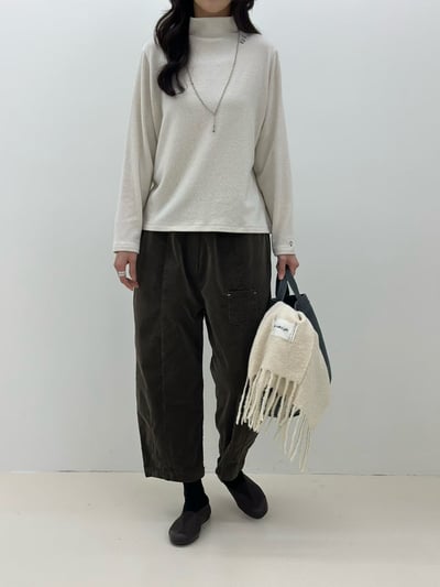 微立領小花刺繡上衣 260107037