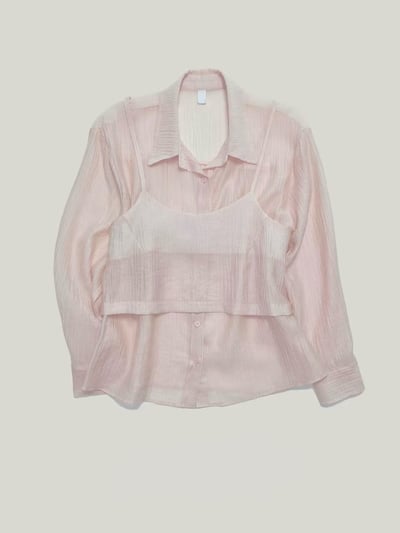 輕透疊穿感兩件式上衣7