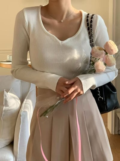 溫柔桃心 V 領坑條針織上衣1