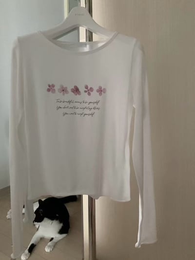 溫柔花朵輕薄打底上衣5