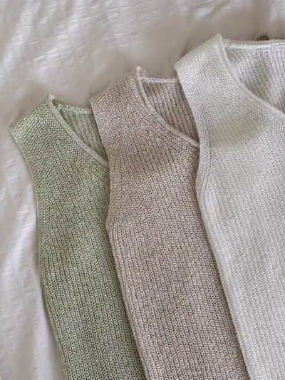 純色粗針細肩寬排針背心 白7