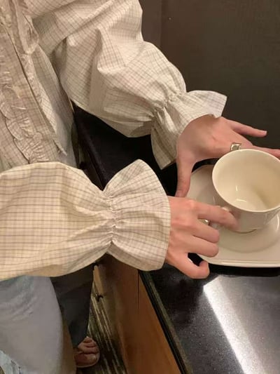 細格紋荷葉綁帶上衣6