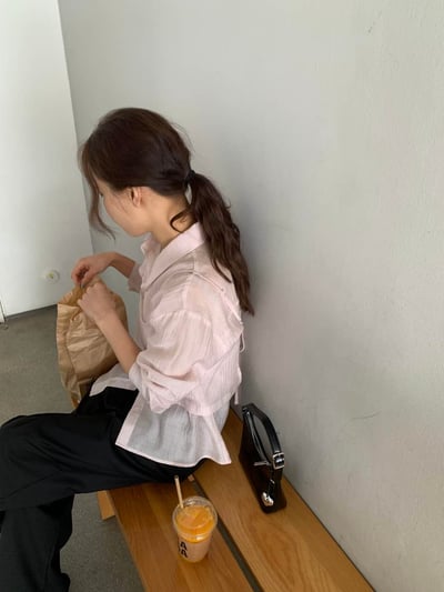 輕透疊穿感兩件式上衣5