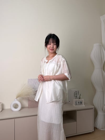 天絲光澤微透氣質上衣 白12