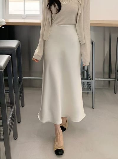 高腰緞面A字長裙7