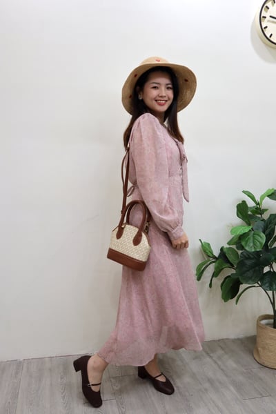 立體小花鈕扣綁帶碎花洋裝3