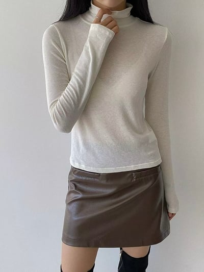 微透膚高領內搭上衣3