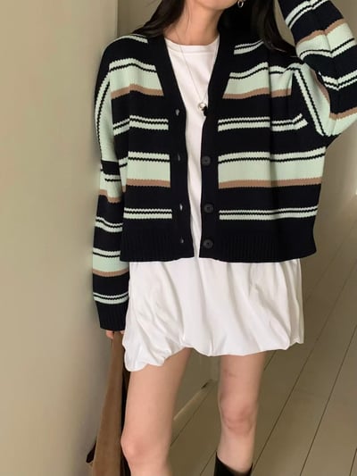 撞色條紋V領針織開襟衫8