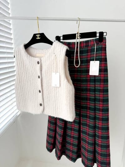 新年款 格紋傘擺長裙3