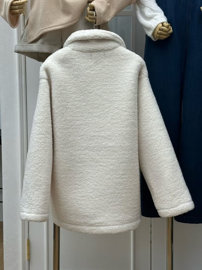 厚磅牛角扣羊羔外套12