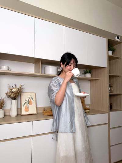 天絲光澤微透氣質上衣 藍13