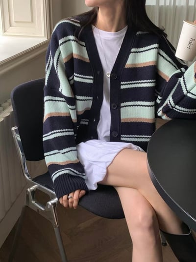 撞色條紋V領針織開襟衫3