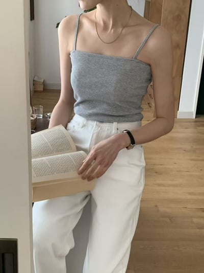 百搭細肩平口坑條背心1