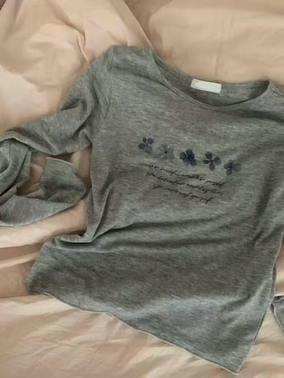 溫柔花朵輕薄打底上衣4