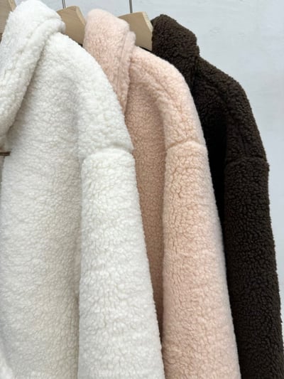 厚磅牛角扣羊羔外套13