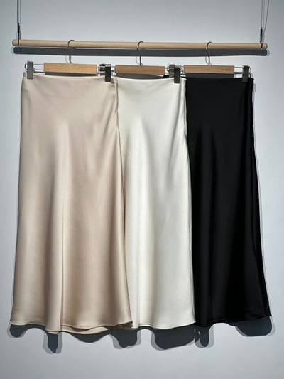 高腰緞面A字長裙10