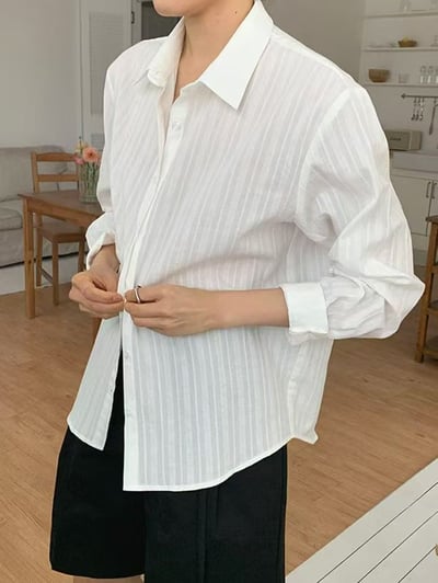 質感直條紋長袖襯衫9