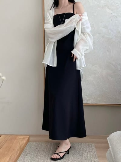 極簡氣質細肩A字長洋裝4