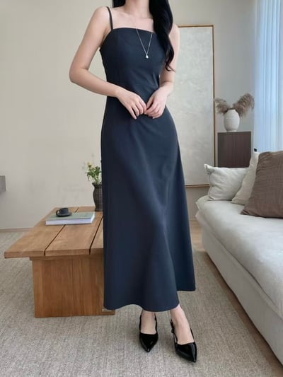極簡氣質細肩A字長洋裝5