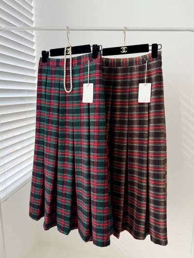 新年款 格紋傘擺長裙2