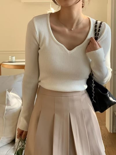 溫柔桃心 V 領坑條針織上衣2