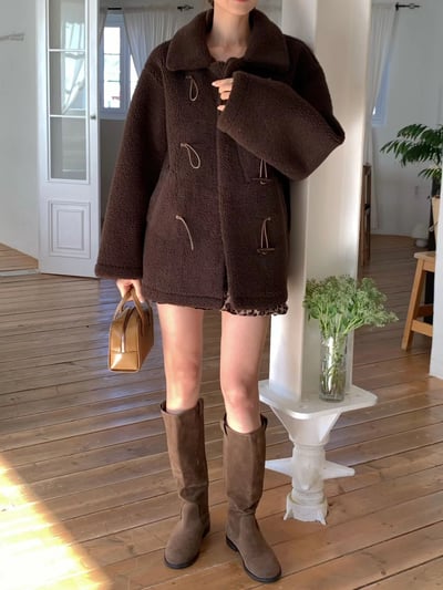 厚磅牛角扣羊羔外套4