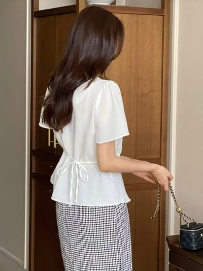 法式扭結收腰上衣3