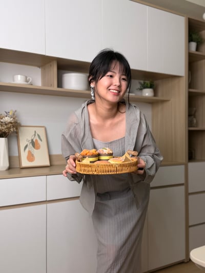 柔霧光澤連帽薄感罩衫 灰17