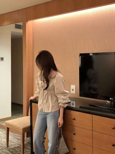 細格紋荷葉綁帶上衣7