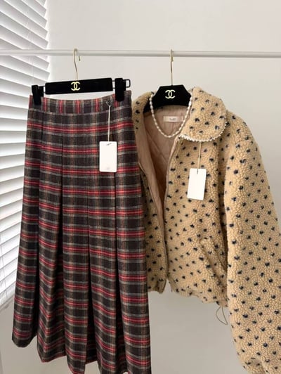 新年款 格紋傘擺長裙5