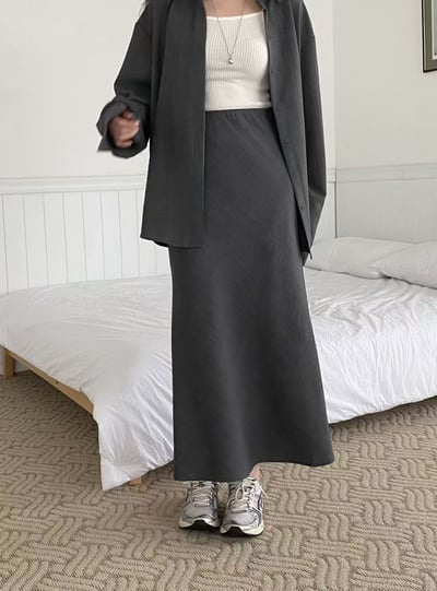 質感襯衫＋垂墜長裙套裝7