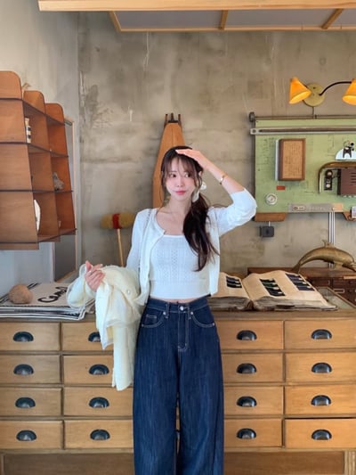 白色鏤空針織兩件套6