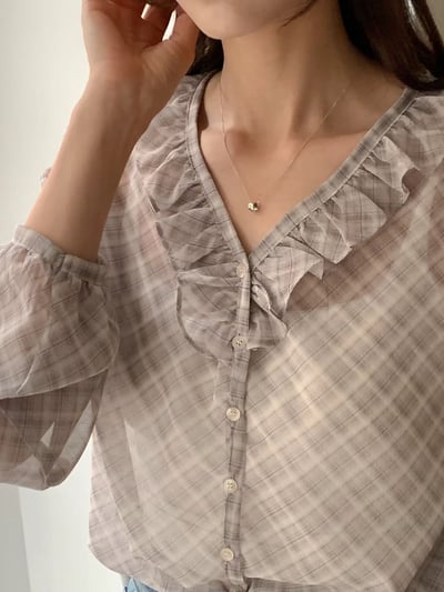 格紋荷葉領雪紡上衣8