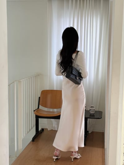 高腰緞面A字長裙5