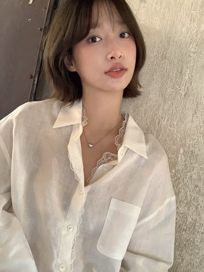 質感透膚蕾絲微光襯衫2