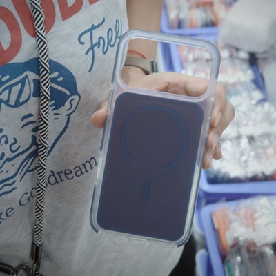 有態度的折射霧面防撞磁吸殼9