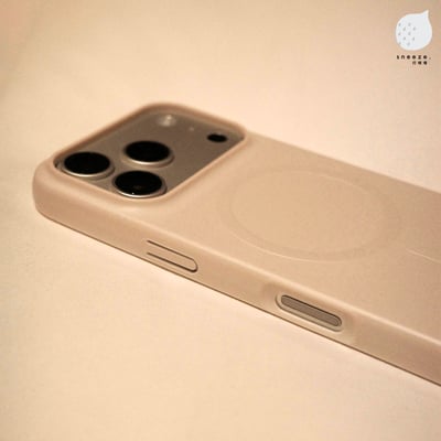 純色啞光磁吸硬殼7